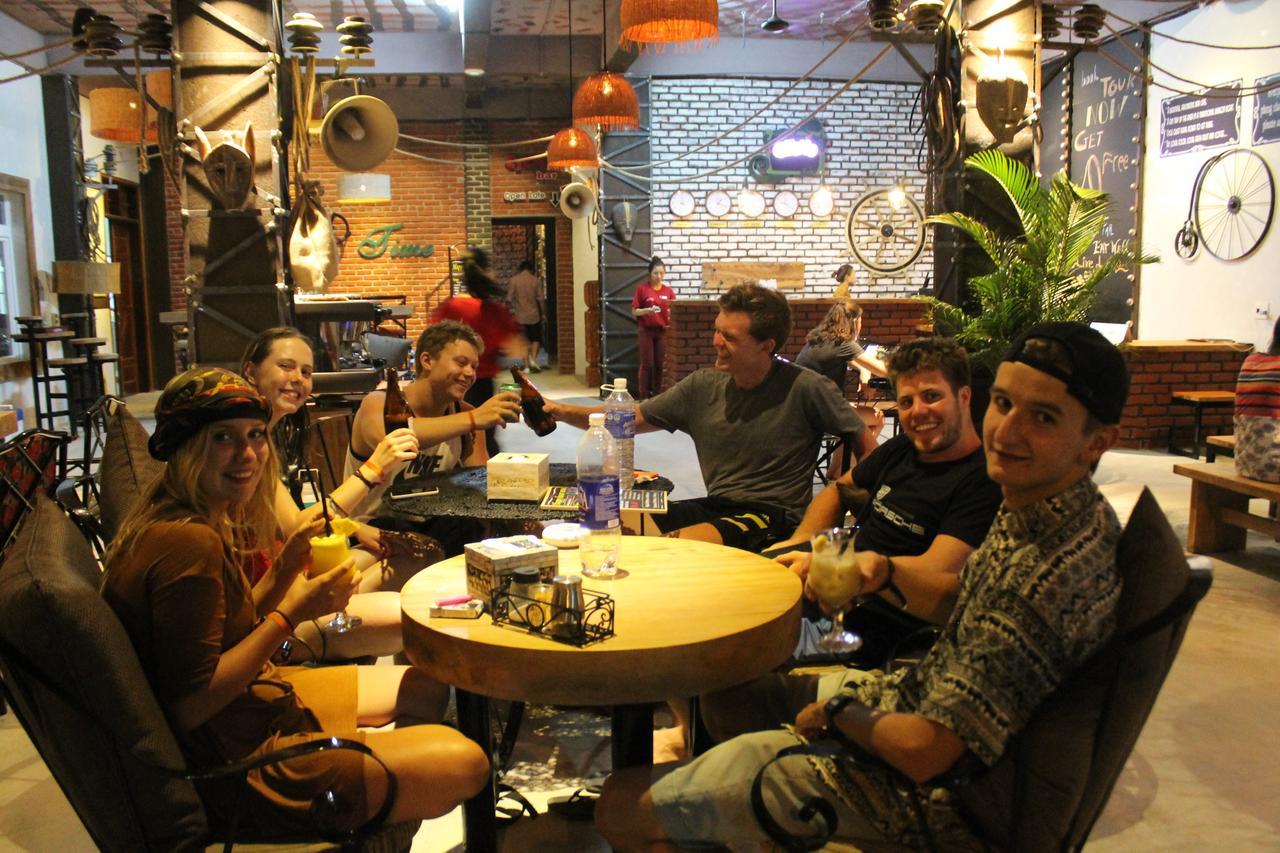 Phong Nha Gecko Hostel Ντονγκ Χόι Εξωτερικό φωτογραφία